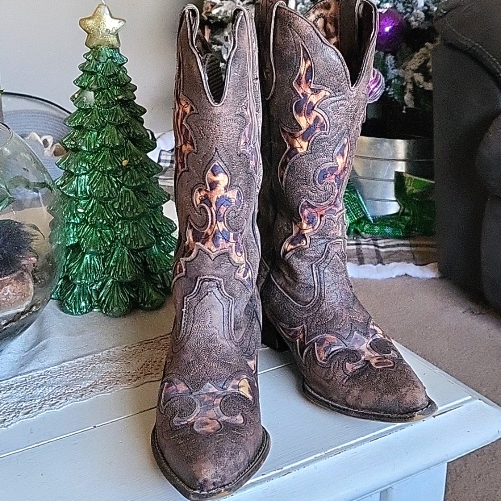 Women's 7.5 Loredo boots